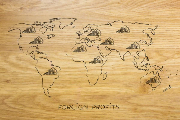 Mapa del mundo con dinero en efectivo, finanzas globales y beneficios corporativos — Foto de Stock