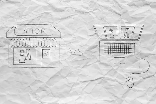 Tiendas en línea vs tienda física: comprar los mismos artículos — Foto de Stock