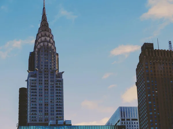 O Edifício Chrysler (Manhattan, Nova Iorque) ao entardecer — Fotografia de Stock