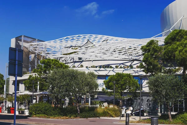 Yakın zamanda inşa Palais des congres binada detayını Anti