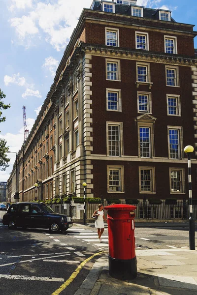 Detail z ulic centra Londýna v blízkosti Grosvenor Squar — Stock fotografie
