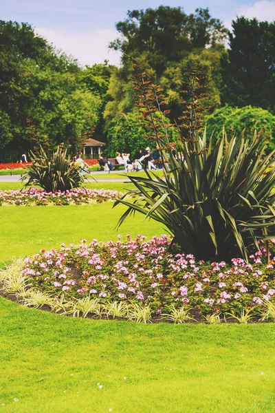 Parque Verde de Santo Estêvão no centro da cidade de Dublin — Fotografia de Stock
