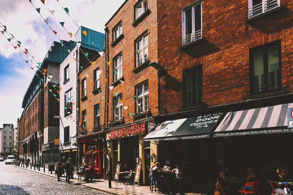 술집과 거리 템플 바에서 더블린, 아일랜드 지구 — 스톡 사진