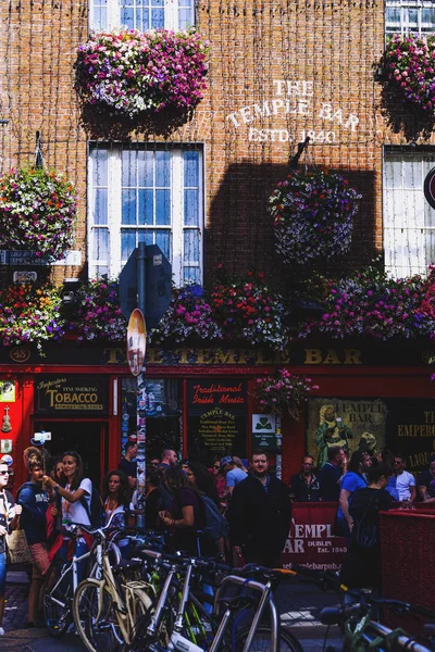 Irlandzki pub Temple Bar w dzielnicy o nazwie po to w Du — Zdjęcie stockowe