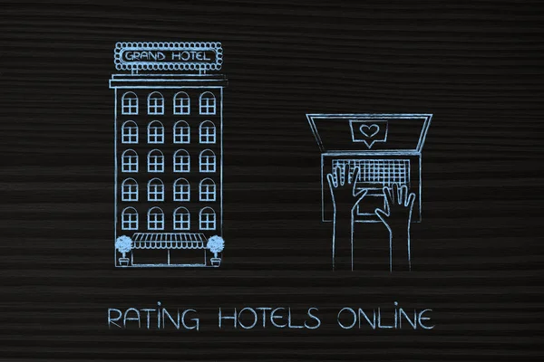 Hotel Ext zu Benutzer mit Laptop hinterlässt eine positive Bewertung — Stockfoto