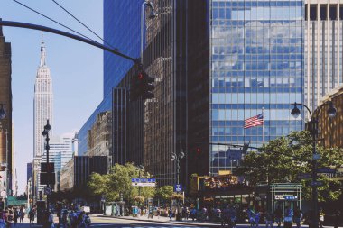 Midtown Manhattan'ın sekiz avenue ve Empire state yapı
