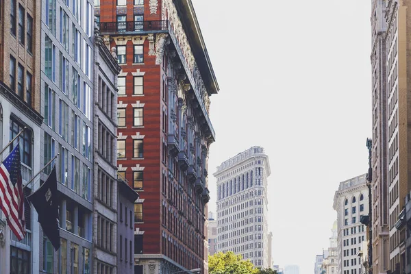 熨斗大厦及周边地区在曼哈顿 — 图库照片