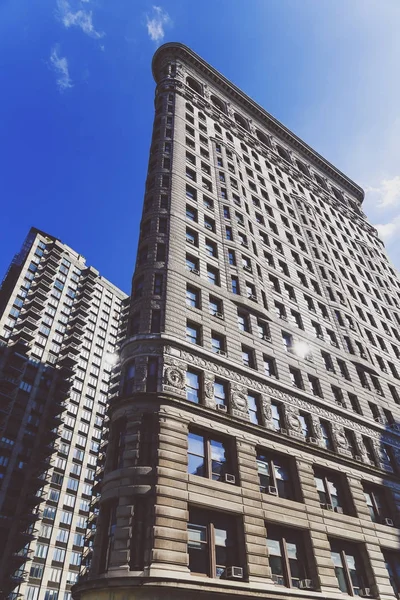 El icónico edificio Flatiron de forma triangular en la parte baja de Manhatta — Foto de Stock