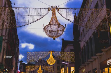  Grafton Street, Dublin şehir merkezi withfestive Noel deco