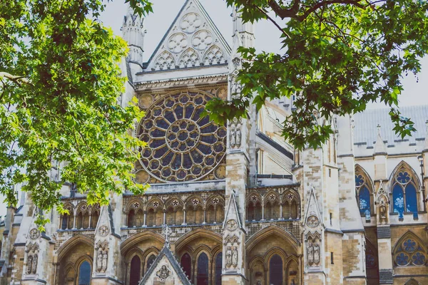 Detail of Westminster Abbey's facade — Stock Photo, Image