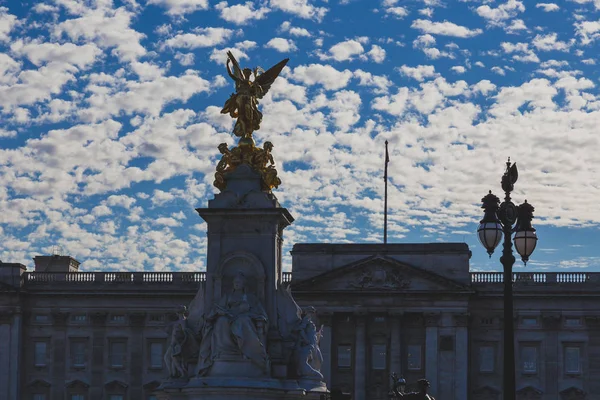 Vue de l'extérieur du palais de Buckingham — Photo