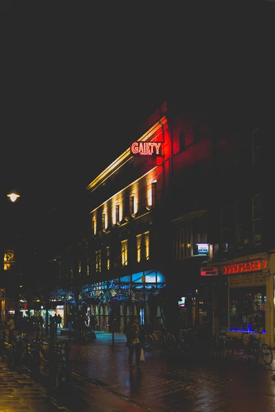 A Gaiety Theatre-ben King Street, Dublin belvárosában, az éjszakai — Stock Fotó