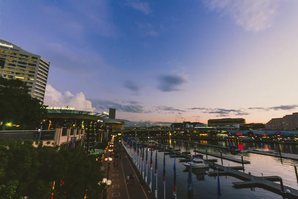 View of Darling Harbour at dusk — Stock Photo, Image