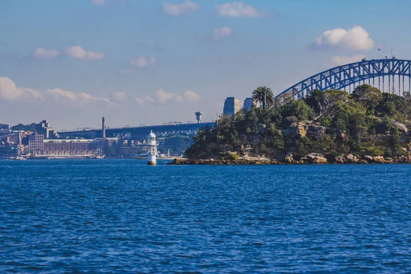 Sydney Harbour Bridge a okolní zátoky — Stock fotografie