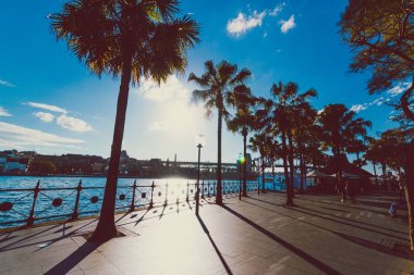 Sydney Harbour yakınındaki Merkezi işletme Circular Quay görünümünü