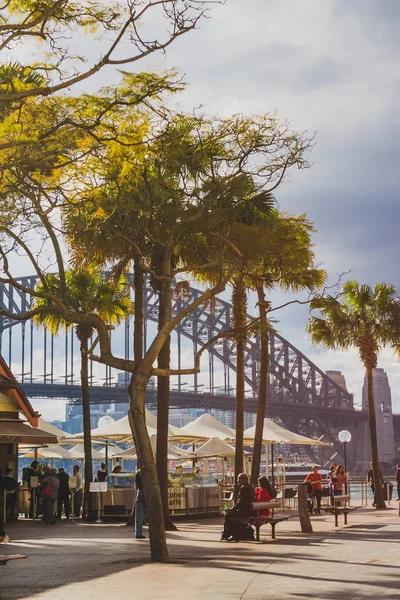 Puente del puerto de Sydney visto desde el muelle Circular — Foto de Stock