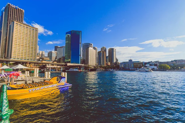 Vista de Circular Quay en el puerto de Sydney cerca de Central Busines — Foto de Stock