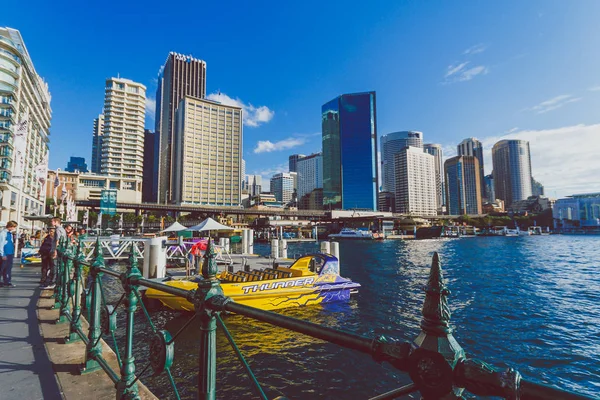 Weergave van Circular Quay in Sydney Harbour in de buurt van de centrale Busines — Stockfoto