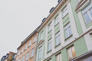 Mimari ve binalarda Stro ünlü alışveriş caddesi