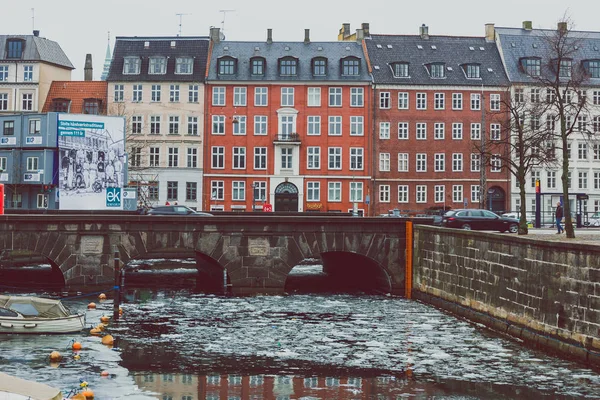 Architectuur en gebouwen van de straten van Copenhagen featuri — Stockfoto