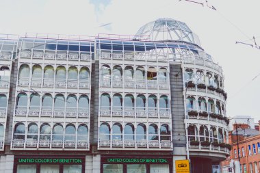 Stephen'ın yeşil alışveriş merkezinde Dublin şehir merkezi ne görünümünü