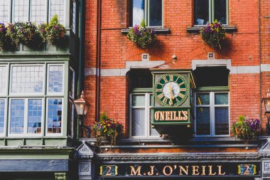 İrlandalı pub binalar ve Mimarlık Dublin şehir merkezi bir