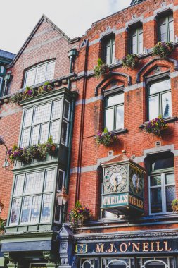 İrlandalı pub binalar ve Mimarlık Dublin şehir merkezi bir