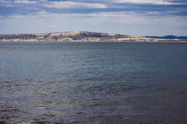 Tazmanya, Avustralya 'da el değmemiş doğal plaj.