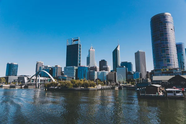 View of Elizabeth Quay in Perth from the water, a newly built ha — Stock Photo, Image