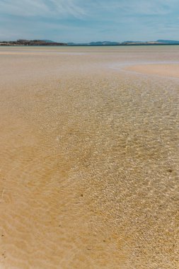 Tazmanya, Avustralya 'da kumsallı Dunalley Plajı manzarası