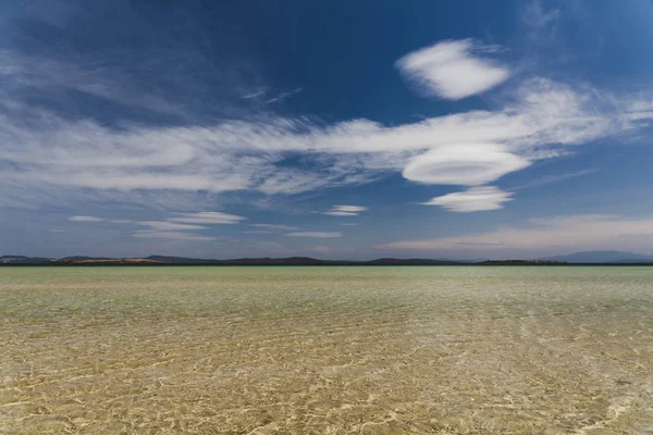 View of Dunalley Beach in Tasmania, Australia with sandbanks and — Stock Photo, Image