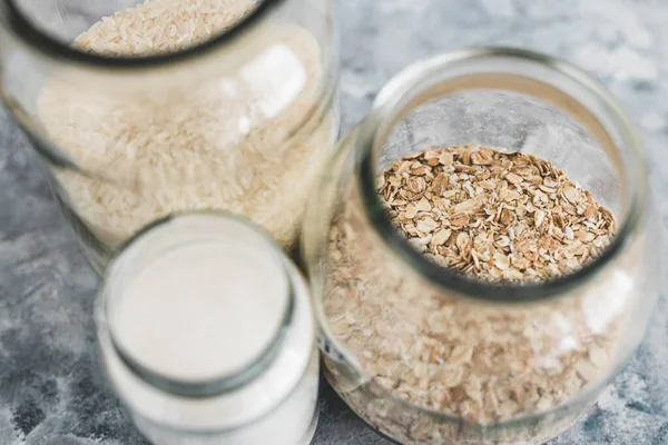Здорові Харчові Інгредієнти Веганської Комори Скляні Банки Овечим Борошном Рисом — стокове фото
