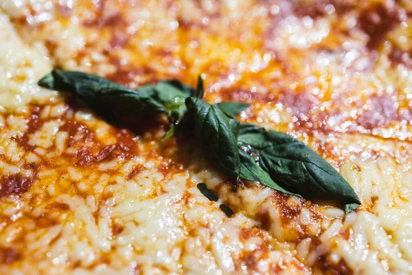 Conceito Receitas Alimentos Saudáveis Base Plantas Pizza Margherita Com Queijo — Fotografia de Stock