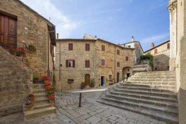 eski kare merdivende