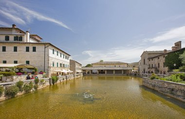 Termal su havuzu şehir