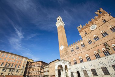 düşük noktası kule için görüntüleyin