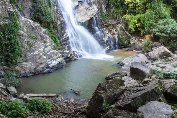 Mae Tia waterfall, Ob Lung national park in Chiangmai Thailand — Stock Photo, Image