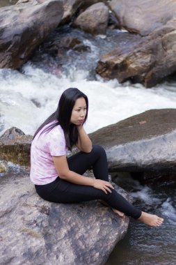 Mae Ya şelale, Chiangmai Tayland Taylandlı kadın