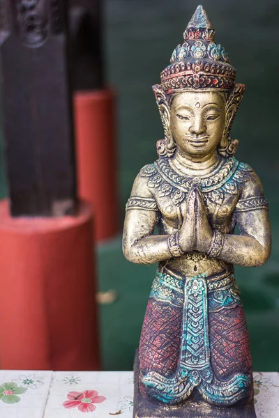 Тайская статуя ангела — стоковое фото