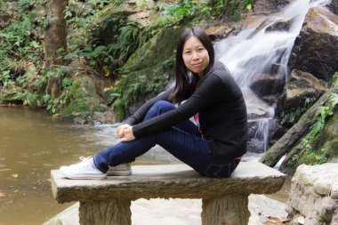 Mae Kam Pong şelale, Chiangmai Tayland Taylandlı kadın