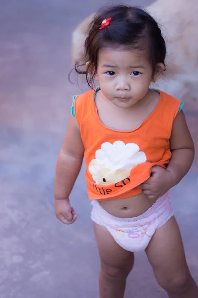 Asiático bebê bonito menina crianças — Fotografia de Stock