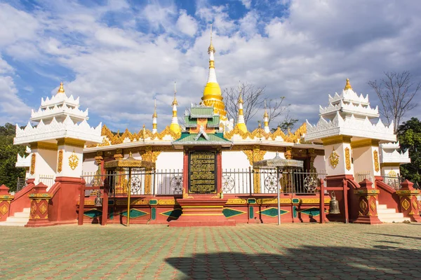 Shan Pagoda in Wat Fah Wiang In, Wianghaeng Chiangmai Thailand — Stock Photo, Image