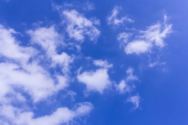 Bulutlar mavi gökyüzü doku ve arka plan ile