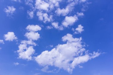 Mavi gökyüzü bulutu 