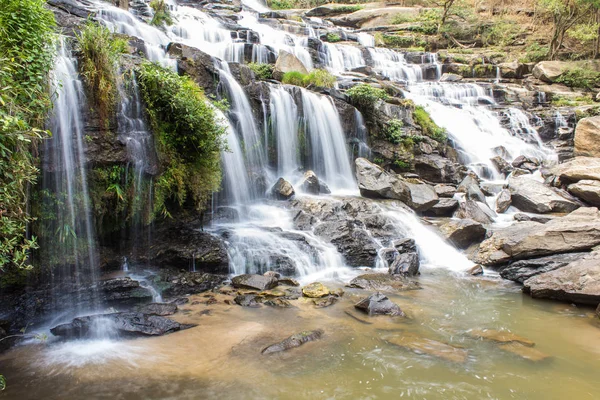 清迈茵他侬国家公园，湄崖瀑布 — 图库照片
