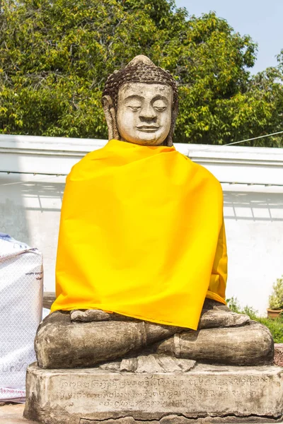 Vieille statue de bouddha thaï — Photo