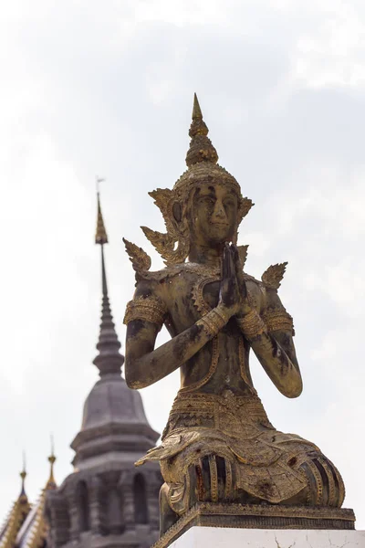 Thai melek heykeli Wat Banden, Chiangmai Tayland — Stok fotoğraf