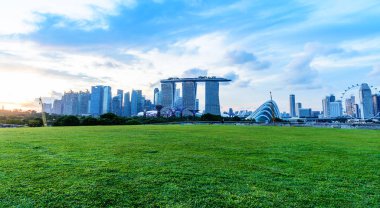 Singapur - 24 Kasım 2016: Marina Barrage sadece suppl