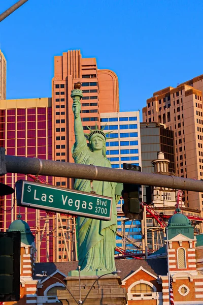 Las Vegas Usa 2018 Las Vegas Verkehrsschild Mit New York — Stockfoto