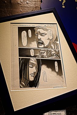 Osaka, Japonya - 14 Kasım 2019: Titan Saldırısı 'nda yapılan sayısız sergi - Shingeki no Kyojin Hirakata Park' ta.